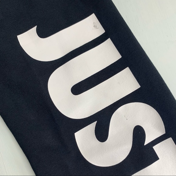 SOLD Nike Just Do It Leggings - Picture 7 of 7